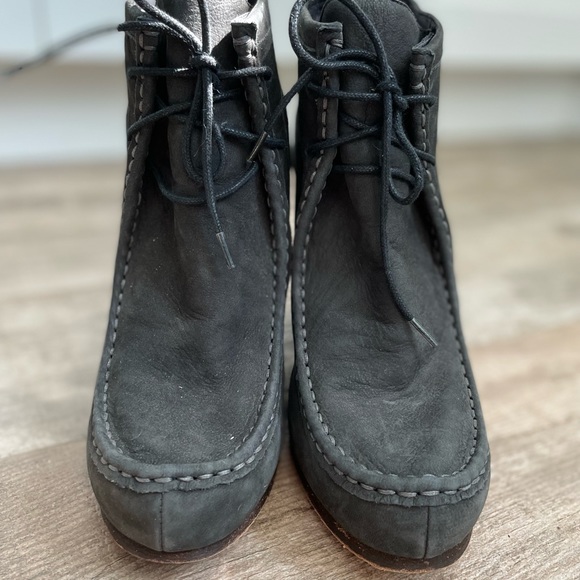 Dolce Vita Jada suede gray heel booties Sz 9.5 - Picture 2 of 12